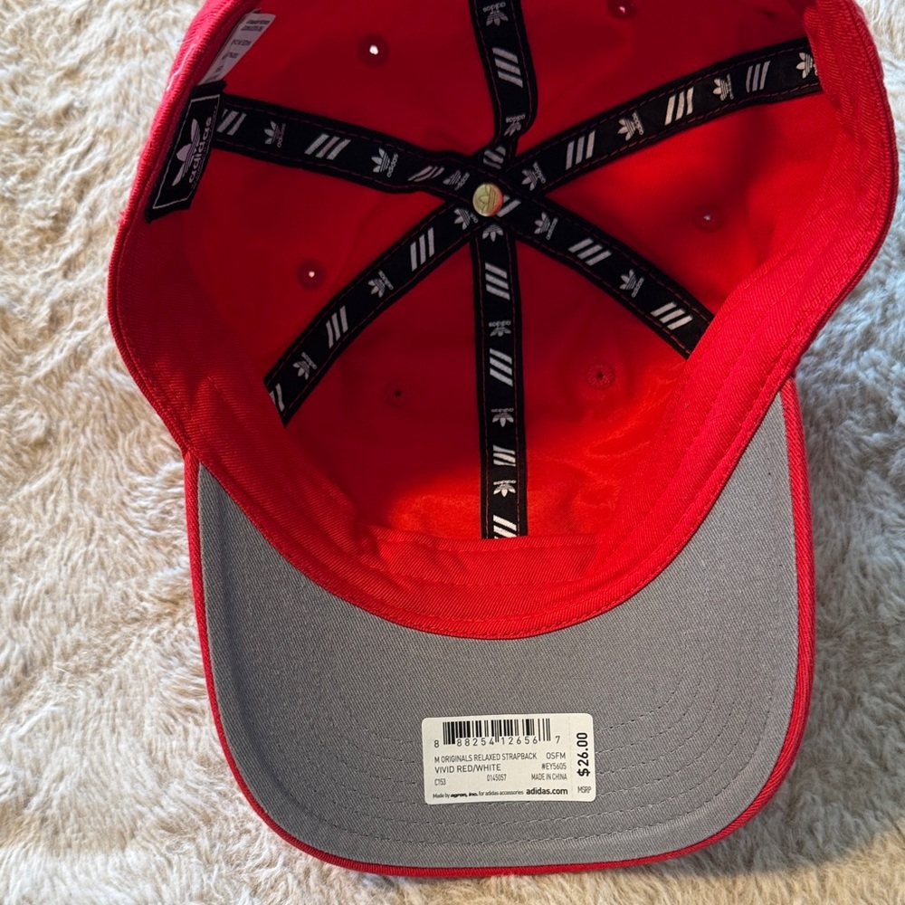 Adidas Red Cap with White Logo - Picture 3 of 4